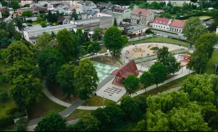 Park Sokoła w Pniewach
