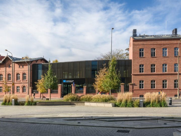 Budowa kampusu Uniwersytetu WSB Merito Poznań obejmująca przebudowę i rozbudowę istniejących budynków